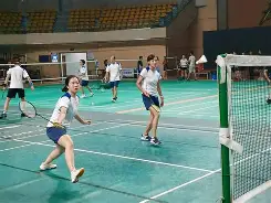 菲律宾队员在比赛中奋力拼搏，为球队争得胜利