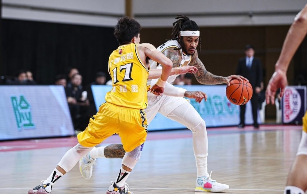 甘肃男篮引进外援，备战下一场胜利的简单介绍