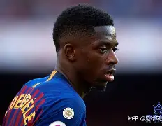 包含多特蒙德边锋加盟瓦伦西亚，寻求更多比赛机会的词条