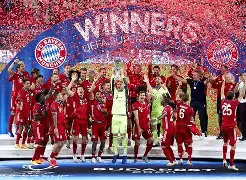 包含斯图加特主场难抵敌手，欲寻机扭转颓势的词条