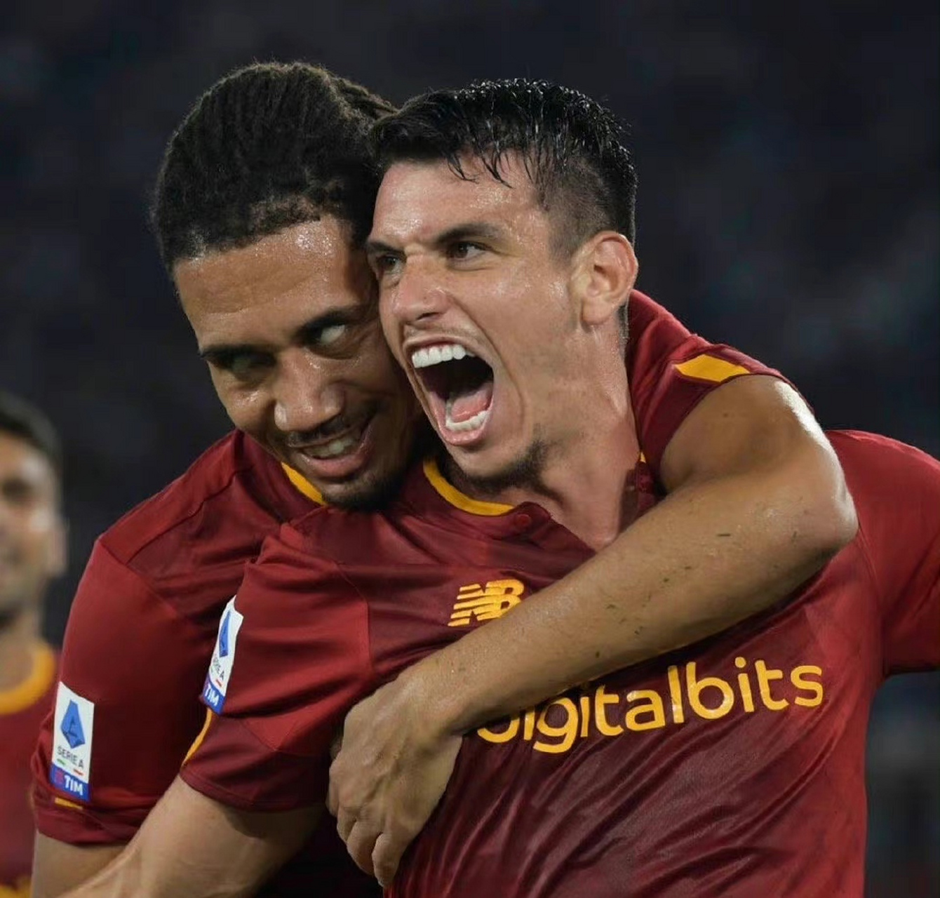 足坛精彩纷呈,欧洲两队交手凶狠的球员